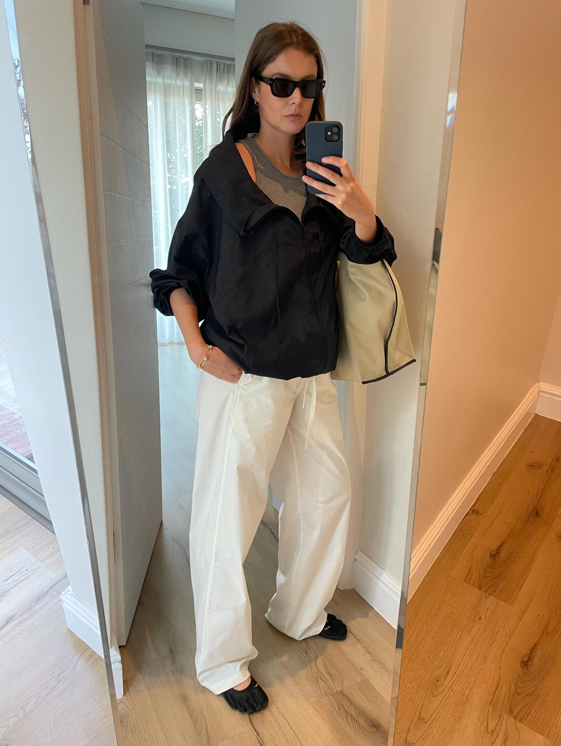 Charon in a pre-summer rotation look.