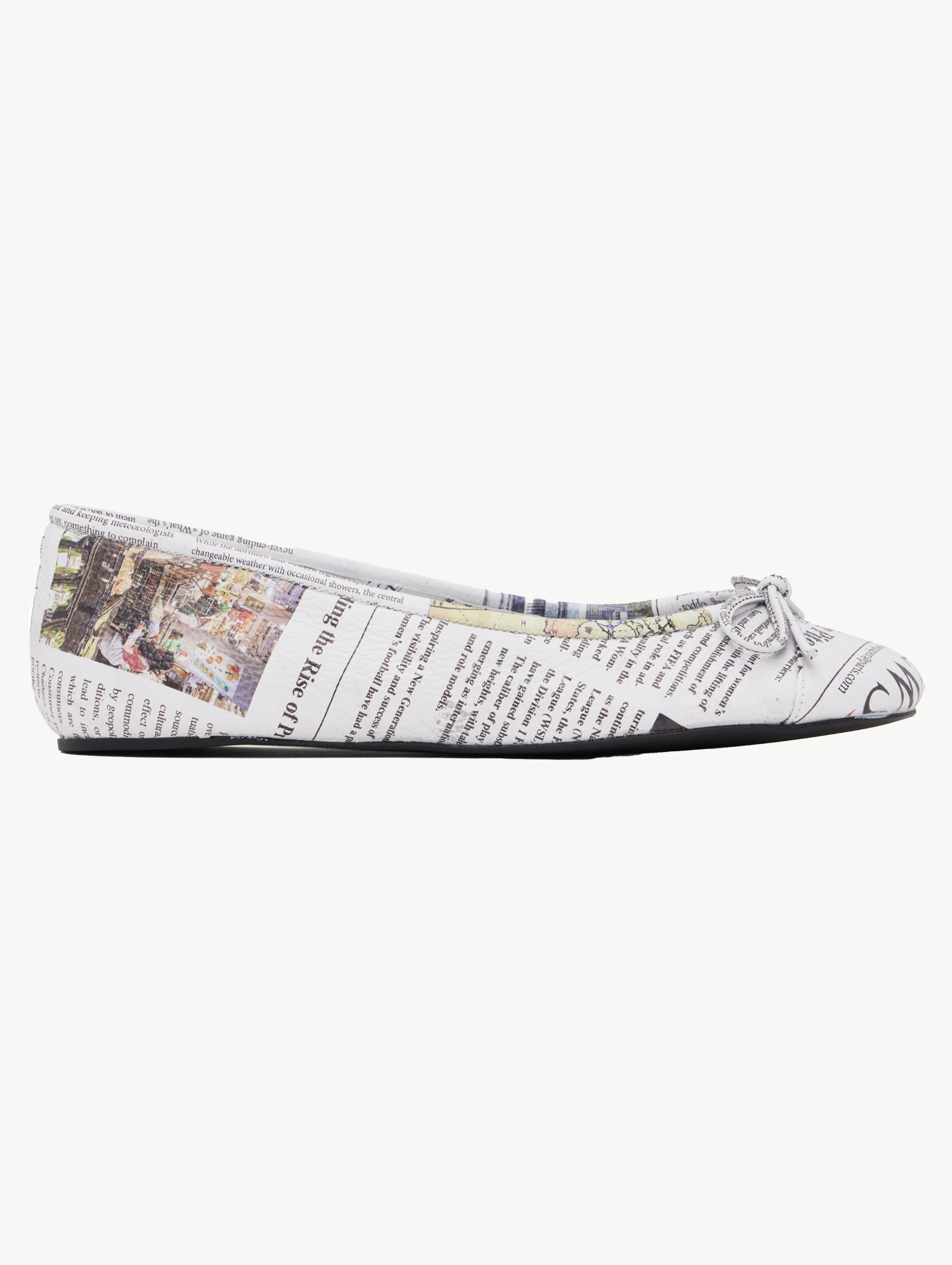 Pre-loved Abra newspaper print ballet flats