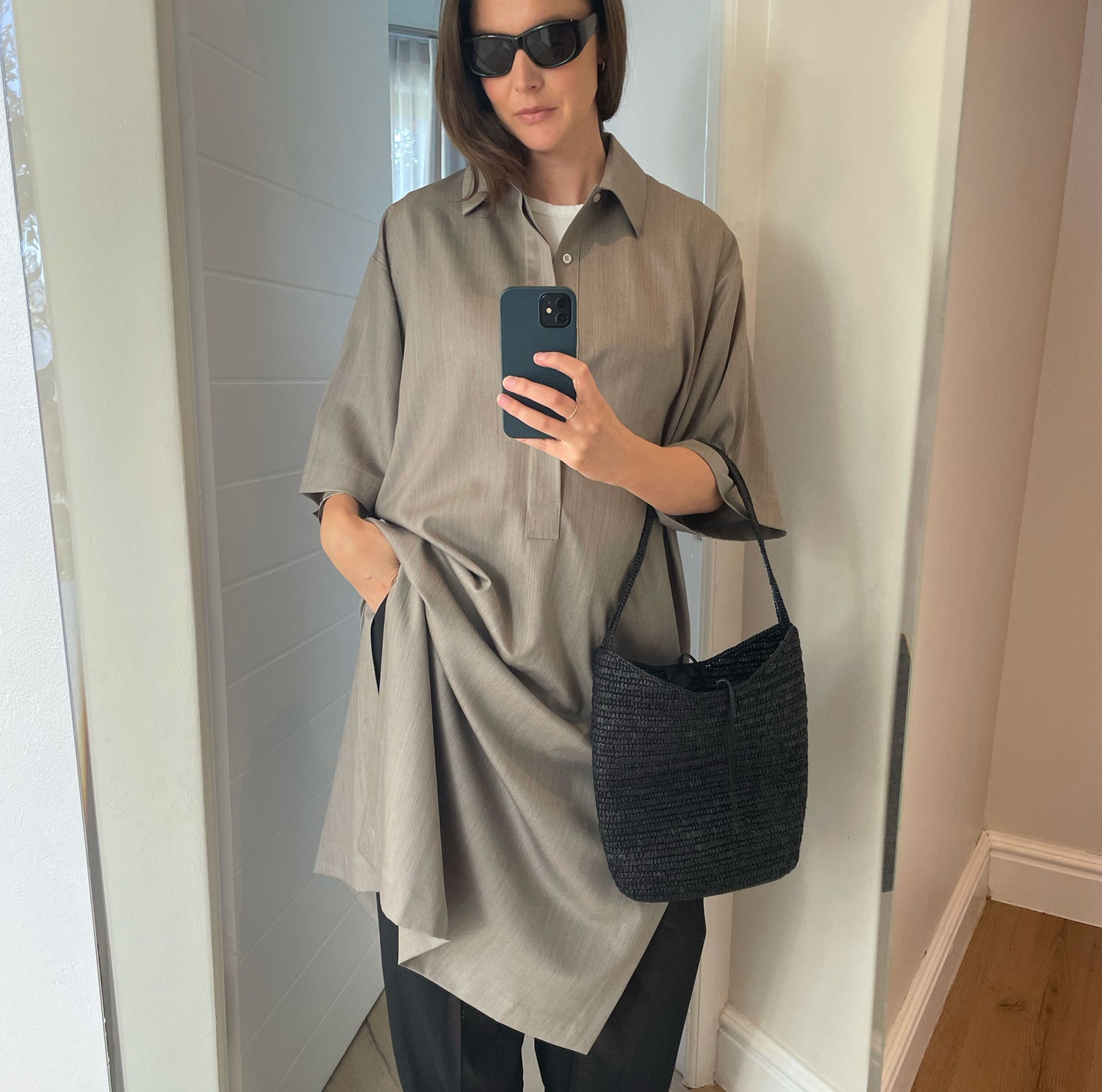 HOW TO DRESS FOR NEITHER SUMMER NOR FALL