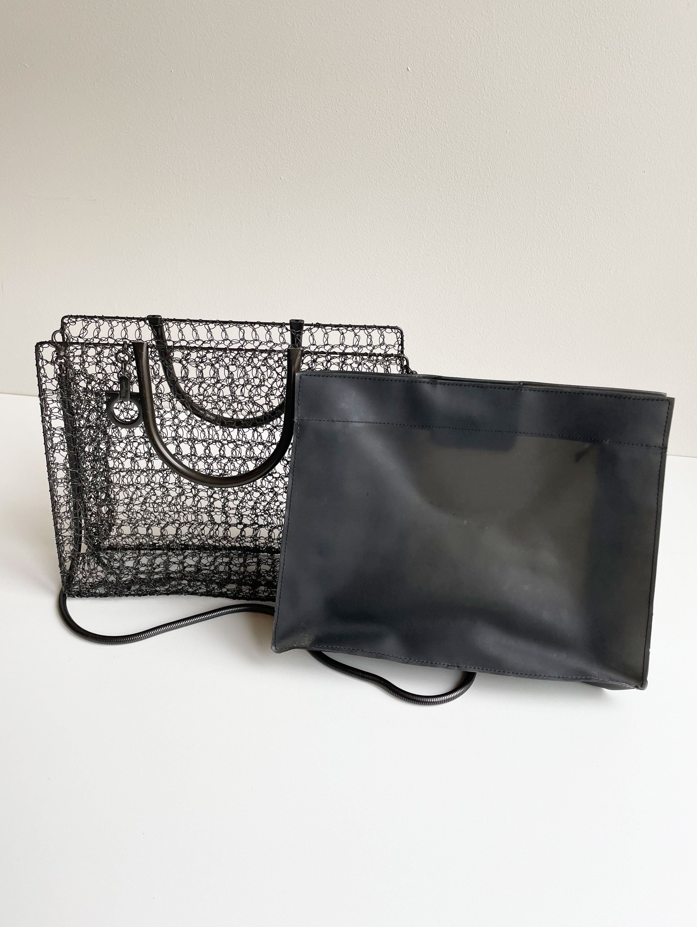 Vintage 1990’s wired handbag