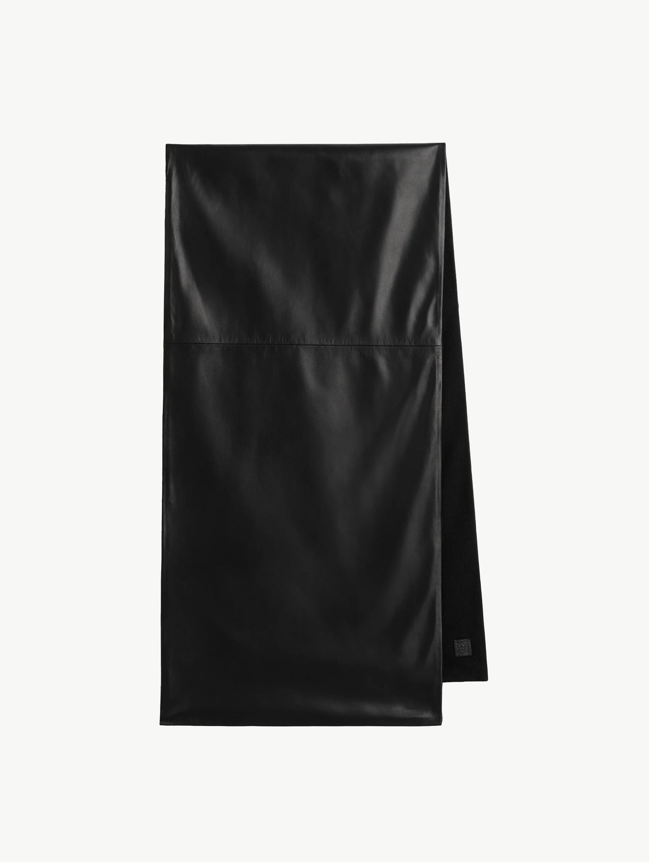 Leather scarf