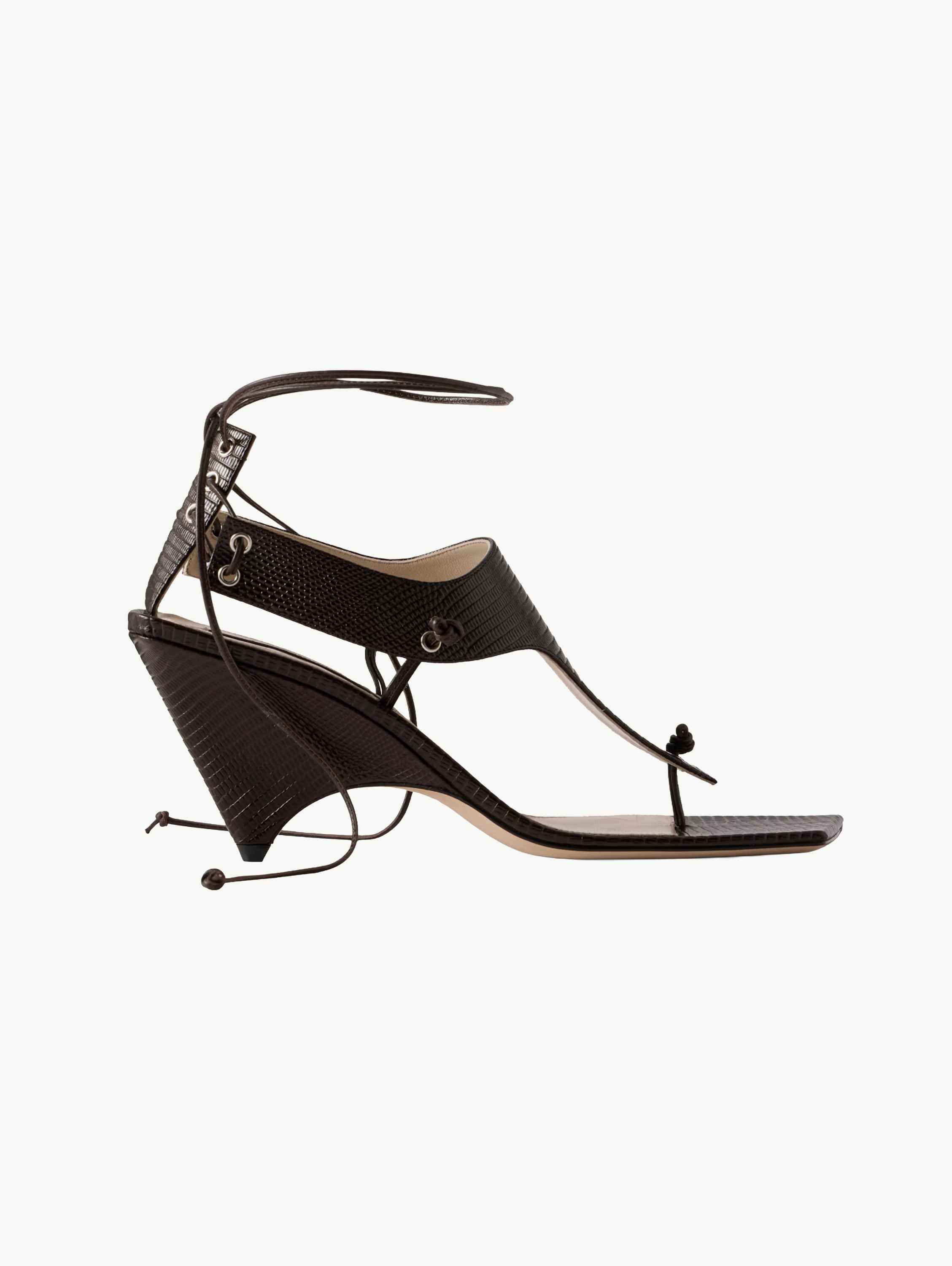 Edge T-strap 75 Textured leather sandals